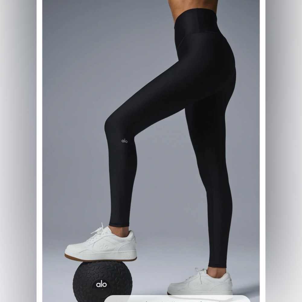 Alo High-Waist Airbrush Leggings Size M black